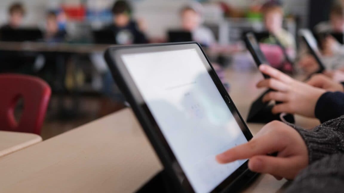 FCC proposes dismantling $2B E-Rate program for schools and libraries
