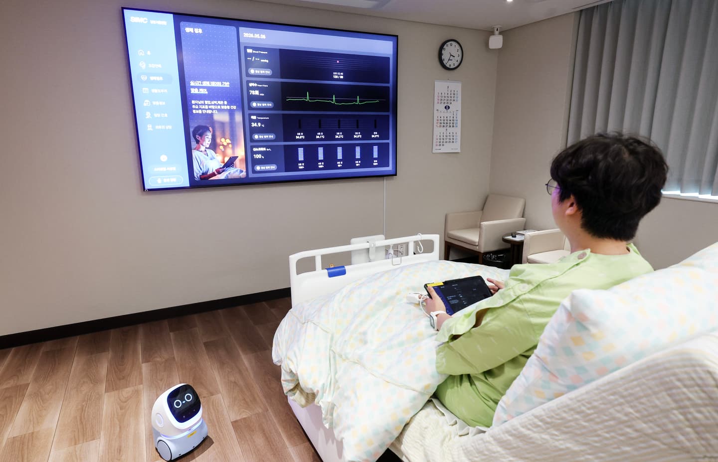 Samsung Medical Center Launches AI-Powered Smart Ward with Wearables, Sensors, and GPT Companion Robot