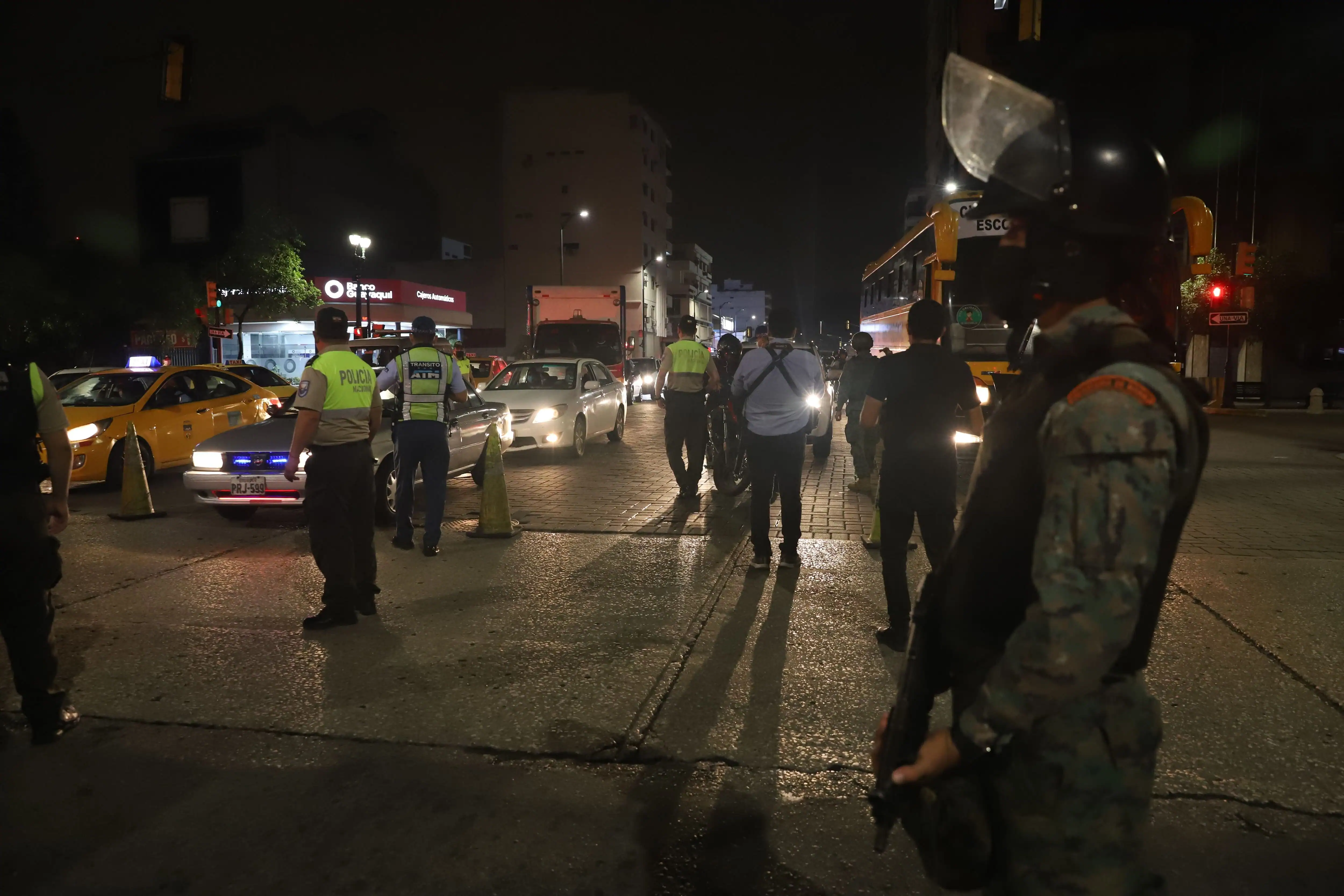 Ecuador Imposes Nightly Curfew Across Nine Provinces Amid Surge in Gang Violence
