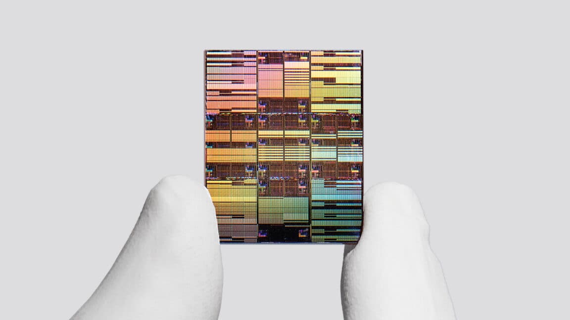 IBM unveils world's first sub-1-nanometer chip technology with 100B transistors