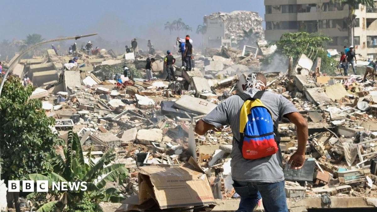 Venezuela earthquake death toll reaches 920 as military blocks civilian rescue efforts