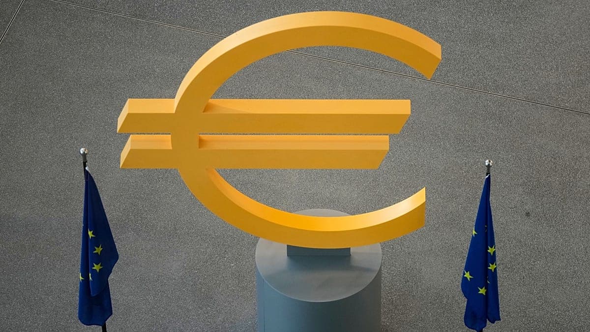 ECB Holds Interest Rates at 2% Amid Stagflation Fears Driven by Iran War