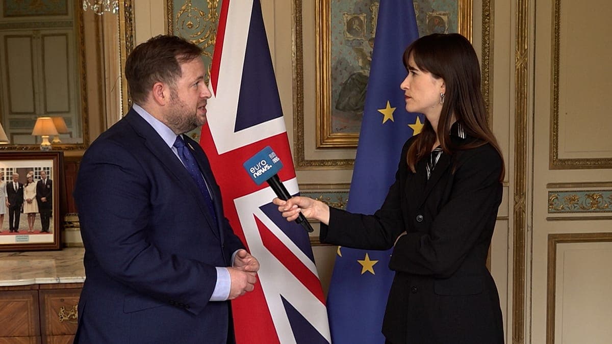 Farage's Reform surge makes Starmer's EU reset more urgent โ UK minister