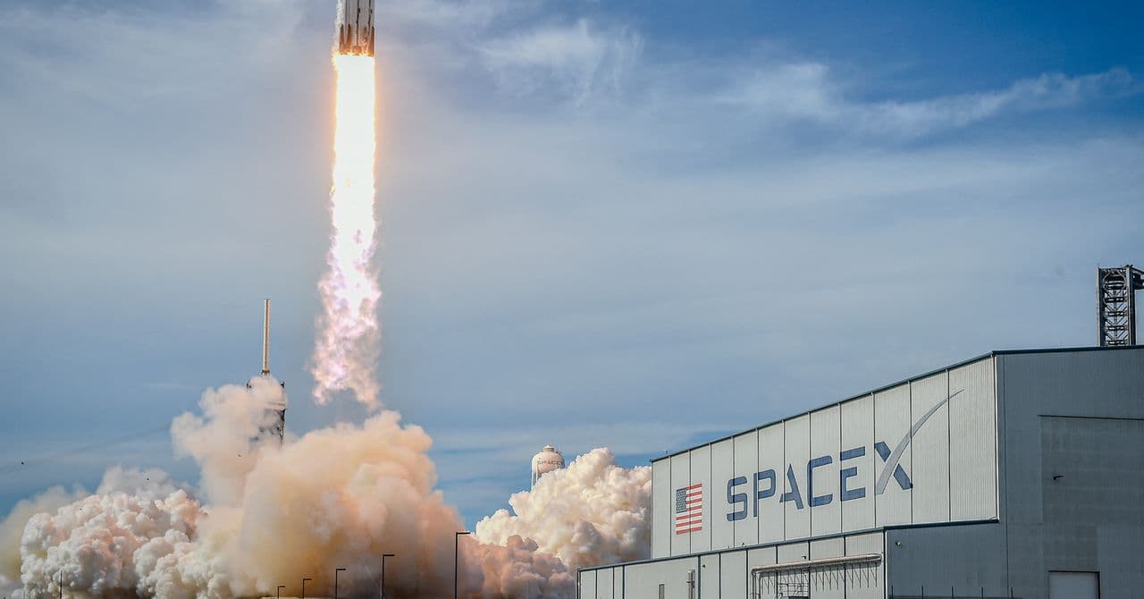 Former OpenAI Staffers Warn That xAI's Safety Record Could Complicate SpaceX IPO