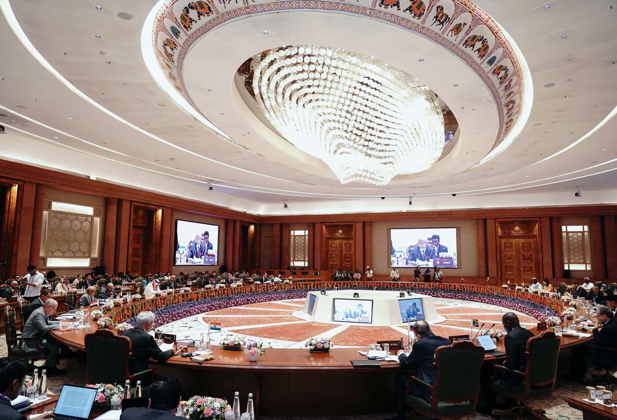 BRICS Foreign Ministers Meet in India Amid Iran War Divisions