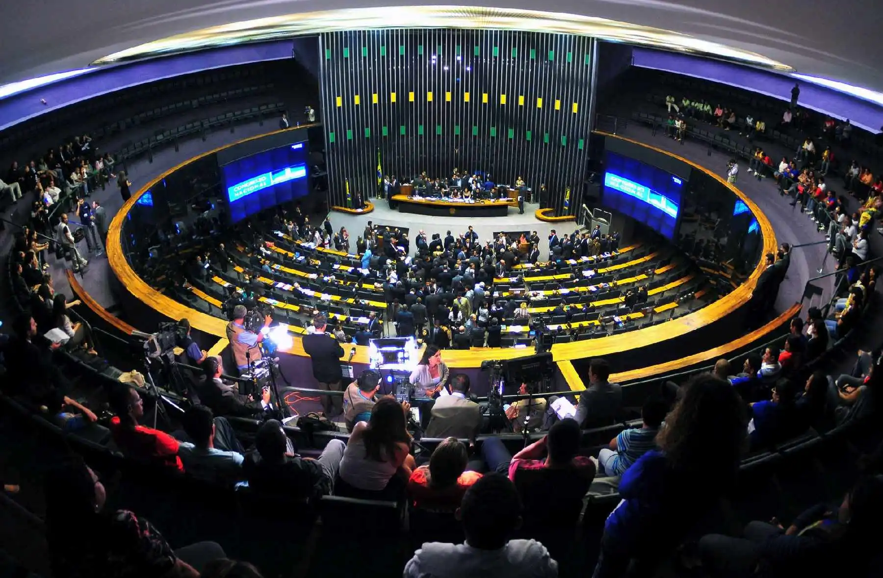 Brazil's União Brasil blocks Flávio Bolsonaro's presidential bid, opting for neutrality